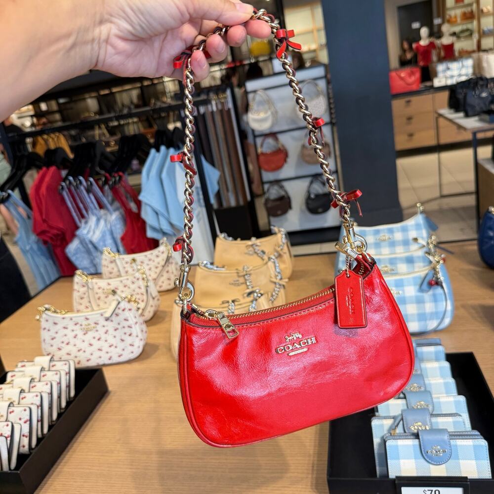 New‼️COACH Teri Mini Crossbody Bag With Bows（cdw68）bright cherry